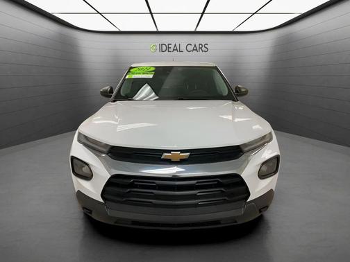 White 2021 Chevrolet Trailblazer LS