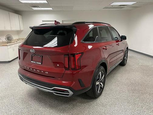 2021 Kia Sorento S