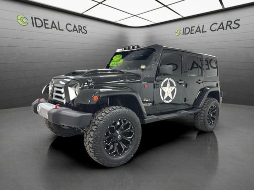 Black Clearcoat 2018 Jeep Wrangler JK Unlimited Sahara