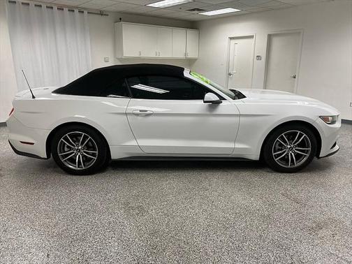 2016 Ford Mustang EcoBoost Premium