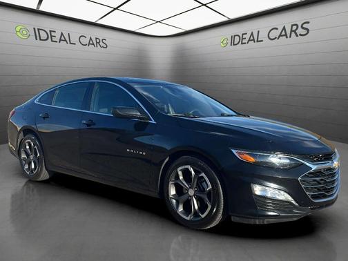 Mosaic Black Metallic 2023 Chevrolet Malibu FWD 1LT
