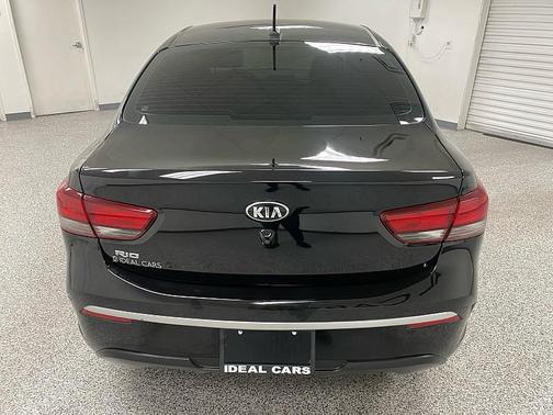 2022 Kia Rio S