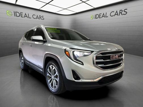 Quicksilver Metallic 2018 GMC Terrain SLT