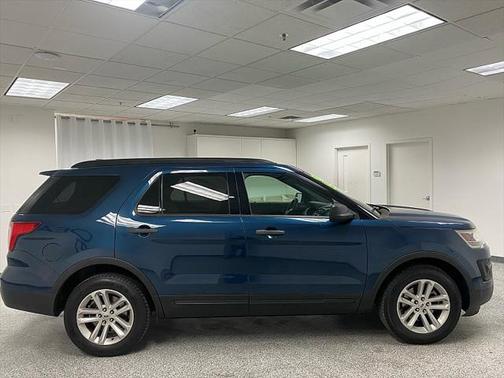 2016 Ford Explorer Base
