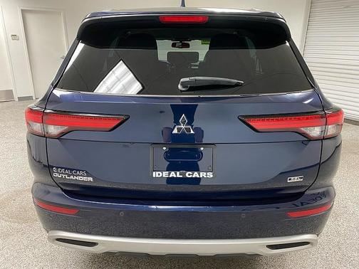 2022 Mitsubishi Outlander SEL Special Edition 2WD