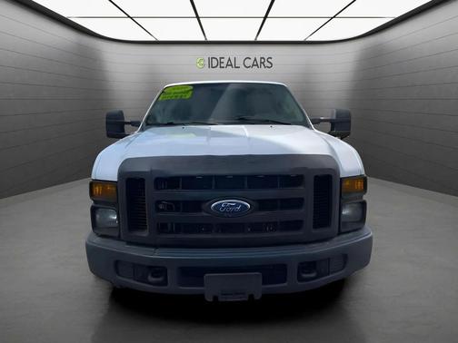 Oxford White Clearcoat 2009 Ford F-250 XL