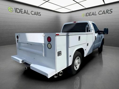 Oxford White Clearcoat 2009 Ford F-250 XL
