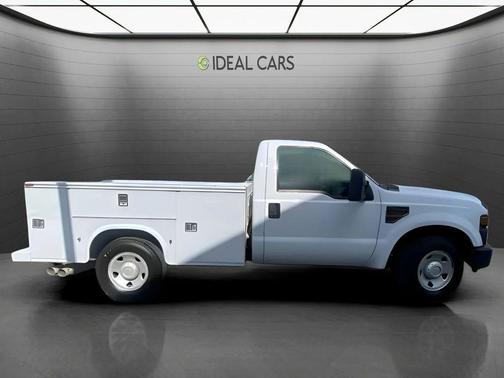 Oxford White Clearcoat 2009 Ford F-250 XL