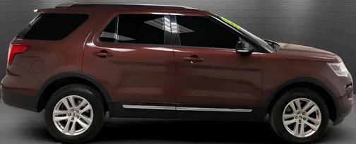 Maroon 2018 Ford Explorer XLT