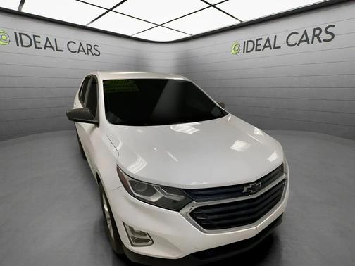 Summit White 2020 Chevrolet Equinox LS