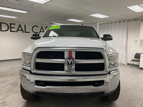 2018 RAM 2500 Tradesman Crew Cab 4x4 6'4' Box