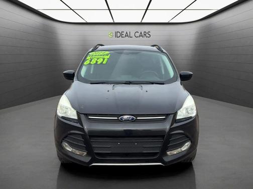 Tuxedo Black Metallic 2014 Ford Escape SE