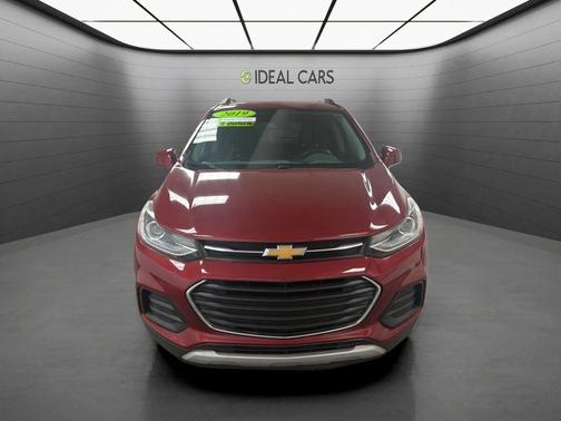 Cajun Red Tintcoat 2019 Chevrolet Trax LT