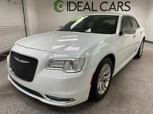 2015 Chrysler 300C Base