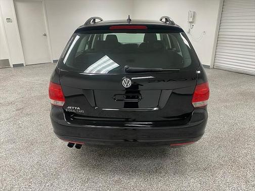 2011 Volkswagen Jetta SportWagen S
