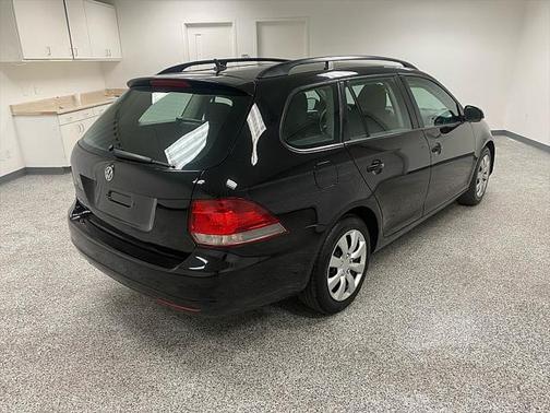 2011 Volkswagen Jetta SportWagen S