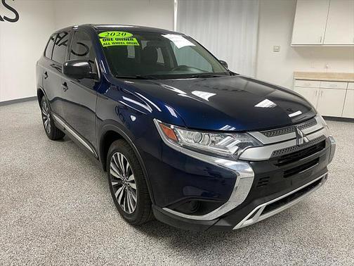 2020 Mitsubishi Outlander SE
