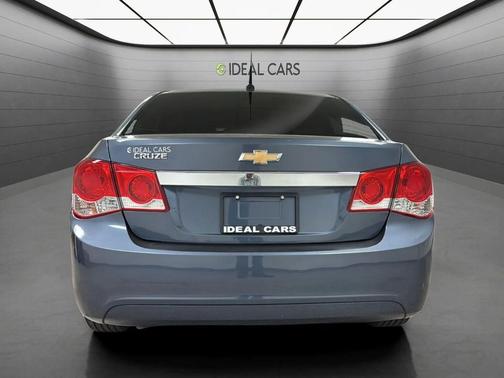 Atlantis Blue Metallic 2014 Chevrolet Cruze LS