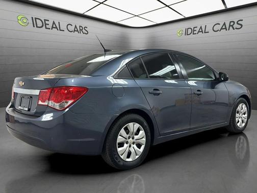 Atlantis Blue Metallic 2014 Chevrolet Cruze LS