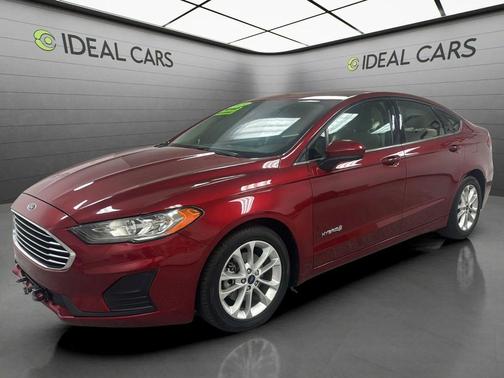 Ruby Red Metallic Tinted Clearcoat 2019 Ford Fusion Hybrid SE