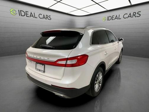 White Platinum Metallic Tri-Coat 2016 Lincoln MKX Select