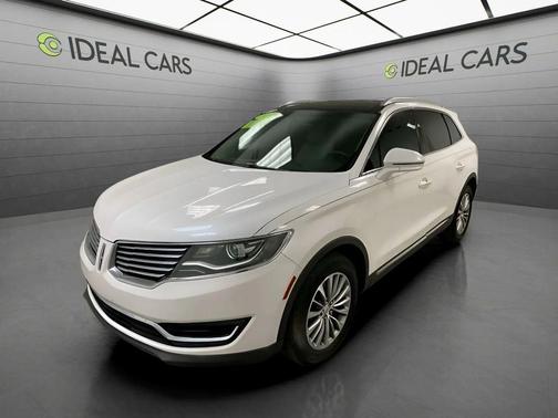 White Platinum Metallic Tri-Coat 2016 Lincoln MKX Select