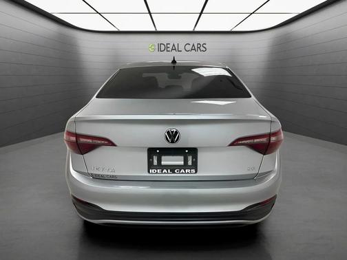 Pyrite Silver Metallic 2022 Volkswagen Jetta 1.5T SE
