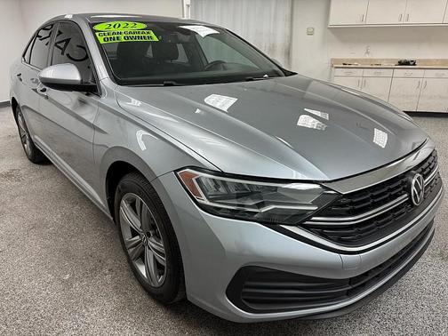 Pyrite Silver Metallic 2022 Volkswagen Jetta 1.5T SE