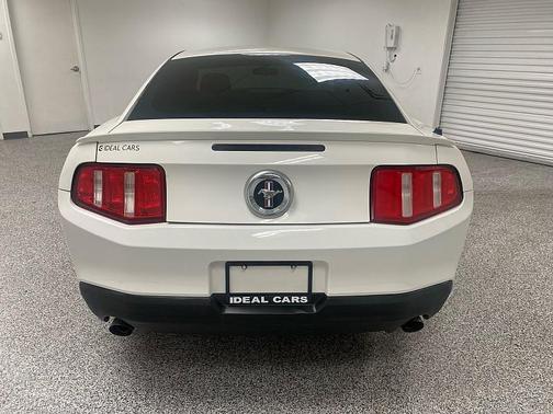 2011 Ford Mustang V6
