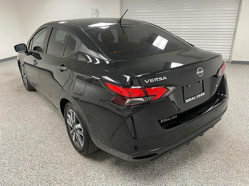 2024 Nissan Versa 1.6 S