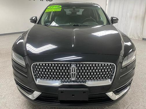 2019 Lincoln Nautilus Select