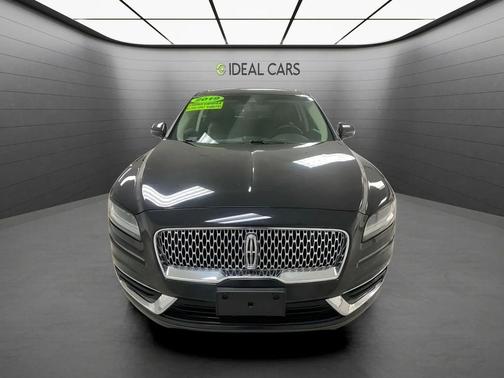 Infinite Black Metallic 2019 Lincoln Nautilus Select