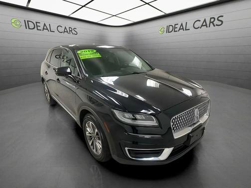 Infinite Black Metallic 2019 Lincoln Nautilus Select