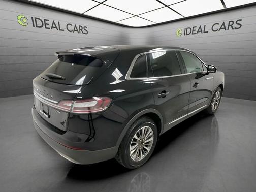 Infinite Black Metallic 2019 Lincoln Nautilus Select