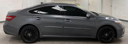 Magnetic Gray Metallic 2016 Toyota Avalon Limited