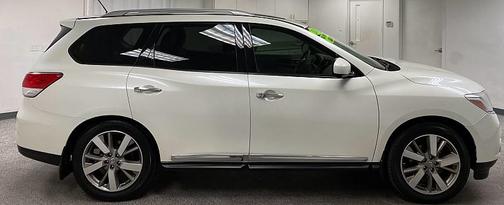 DIAMOND WHITE 2015 Nissan Pathfinder Platinum