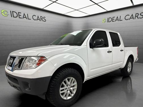 Glacier White 2018 Nissan Frontier SV