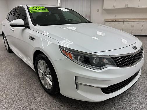 Snow White Pearl 2017 Kia Optima EX