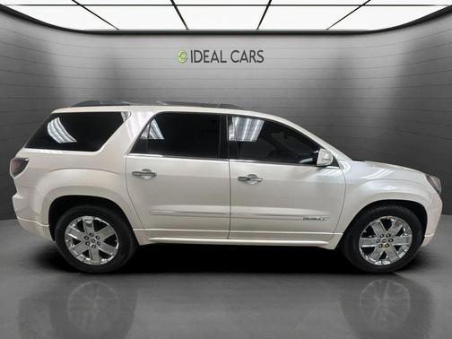 White Diamond Tricoat 2014 GMC Acadia Denali