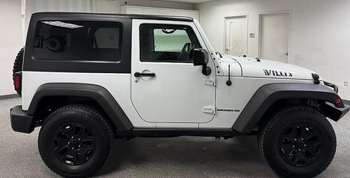 Bright White Clearcoat 2017 Jeep Wrangler Willy Wheeler 4x4