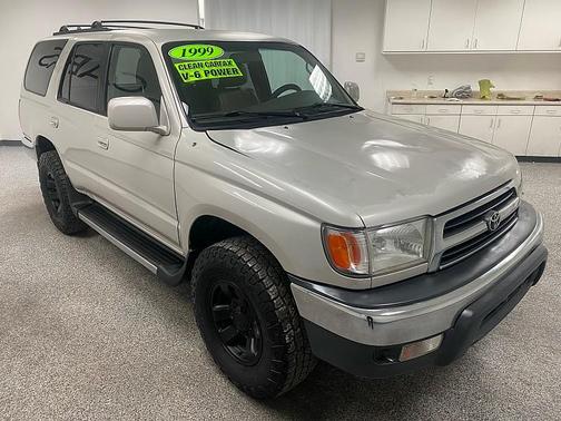 1999 Toyota 4Runner SR5