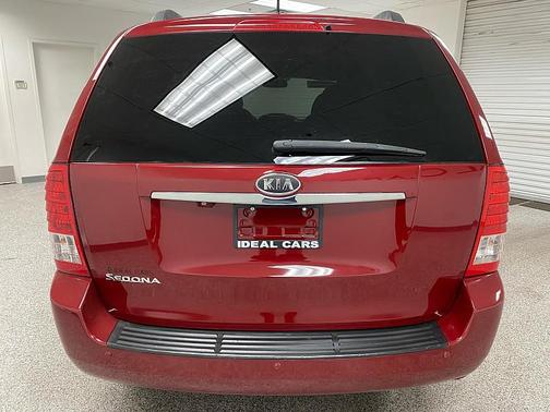 Claret Red 2012 Kia Sedona LX