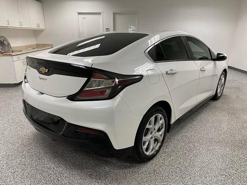2018 Chevrolet Volt Premier