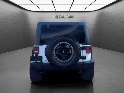 Bright White Clearcoat 2017 Jeep Wrangler Unlimited Sport