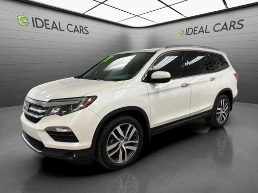 White Diamond Pearl 2017 Honda Pilot Elite