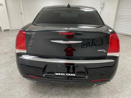 2017 Chrysler 300C Base