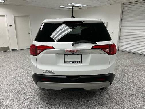 2017 GMC Acadia SLE-1