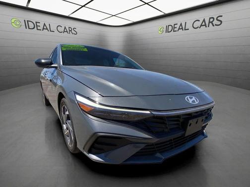 Ecotronic Gray 2025 Hyundai ELANTRA Sport