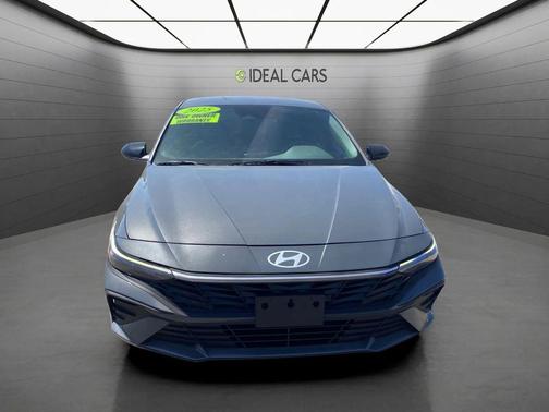 Ecotronic Gray 2025 Hyundai ELANTRA Sport