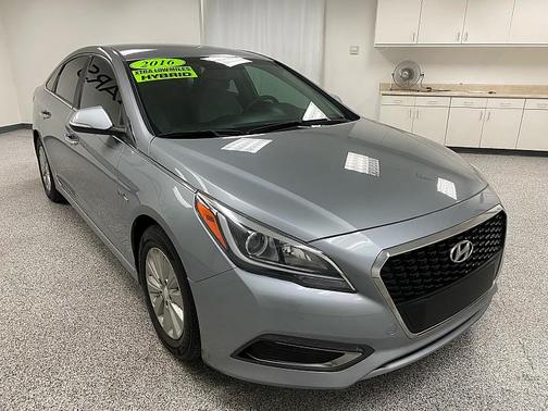 2016 Hyundai SONATA Hybrid SE
